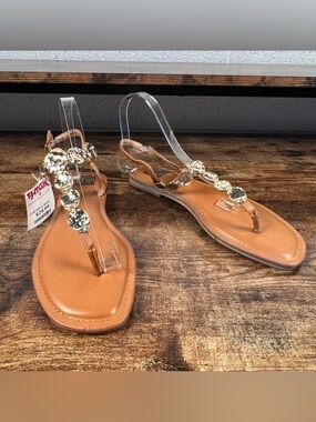 dv Dolce Vita Sandals Jorjie Brown Gold Hammered Metal Thong Toe Flats NWT 9.5
